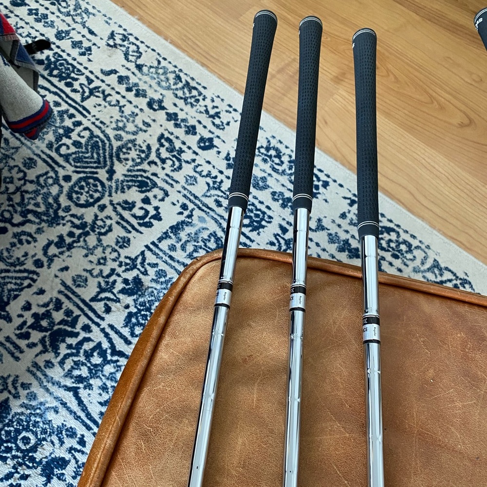 Adams Idea a12 Left Handed 7 Iron, 8 Iron & 9 Iron - Picture 8 of 10